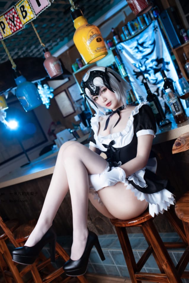 一米八的大梨子 –NO.004 手办女仆[29P/324MB]