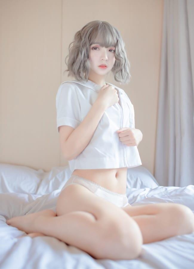 疯猫ss – NO.153 思绪本 内衣[27P-363MB]