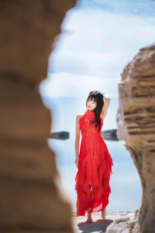 [喵糖映画]VOL.372 海边红裙 [25P/461MB]