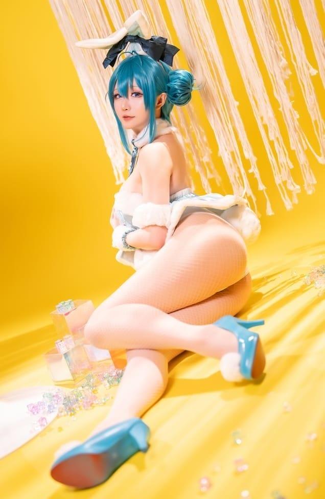 星之迟迟 – NO.166 23年9月计划A Miku-白兔女郎 [77P1V-639M]