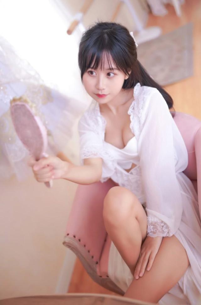 萌芽儿o0 – NO.059 白茶清欢[22P-145MB]