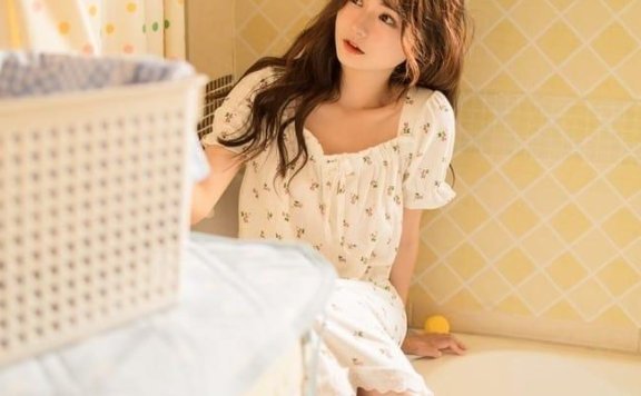 [YALAYI雅拉伊]2022.04.20 NO.923 可爱的女孩 小亭[41+1P／453MB]