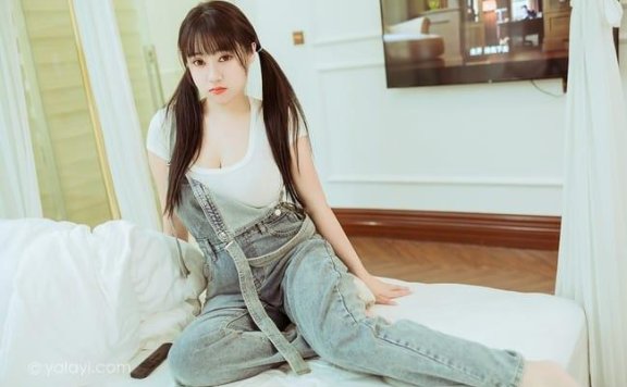 [YALAYI雅拉伊]2022.03.22 NO.912 开心宅家 虞艺[40+1P／362MB]