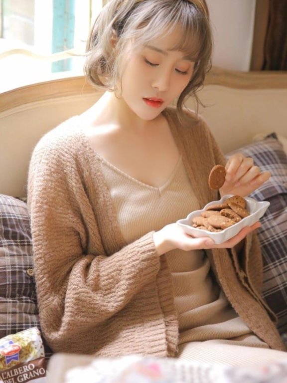 [YALAYI雅拉伊]2022.12.30 NO.998 千里之外[32+1P／280MB]