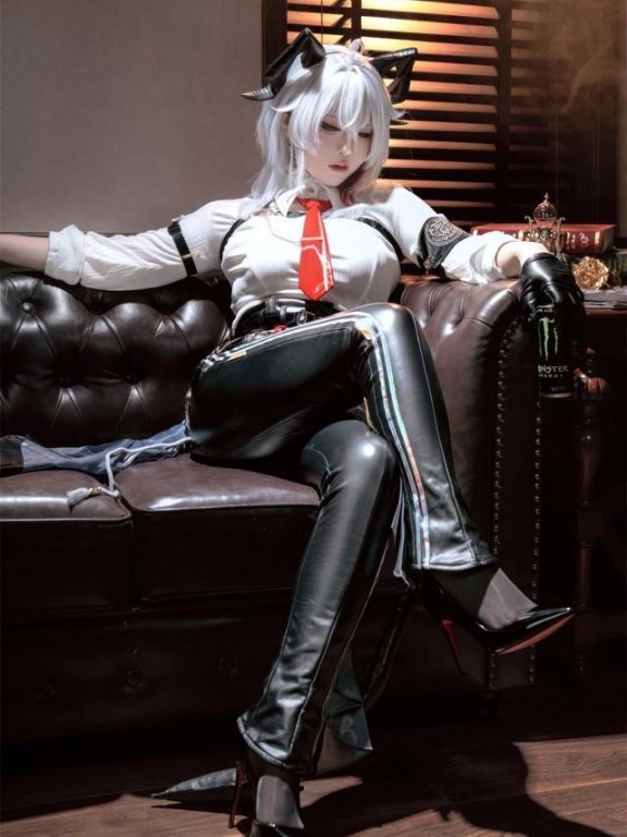 半半子 – NO.104 鸣潮 赞妮 [57P-202MB]