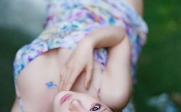 蠢沫沫 – NO.402 水池碎花裙 [27P-676MB]